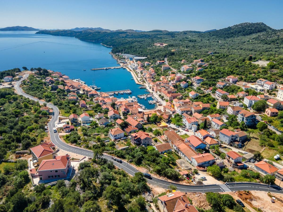 Lovro Luxury Apartment With Jacuzzi And Terrace Sea View Sali Exterior foto